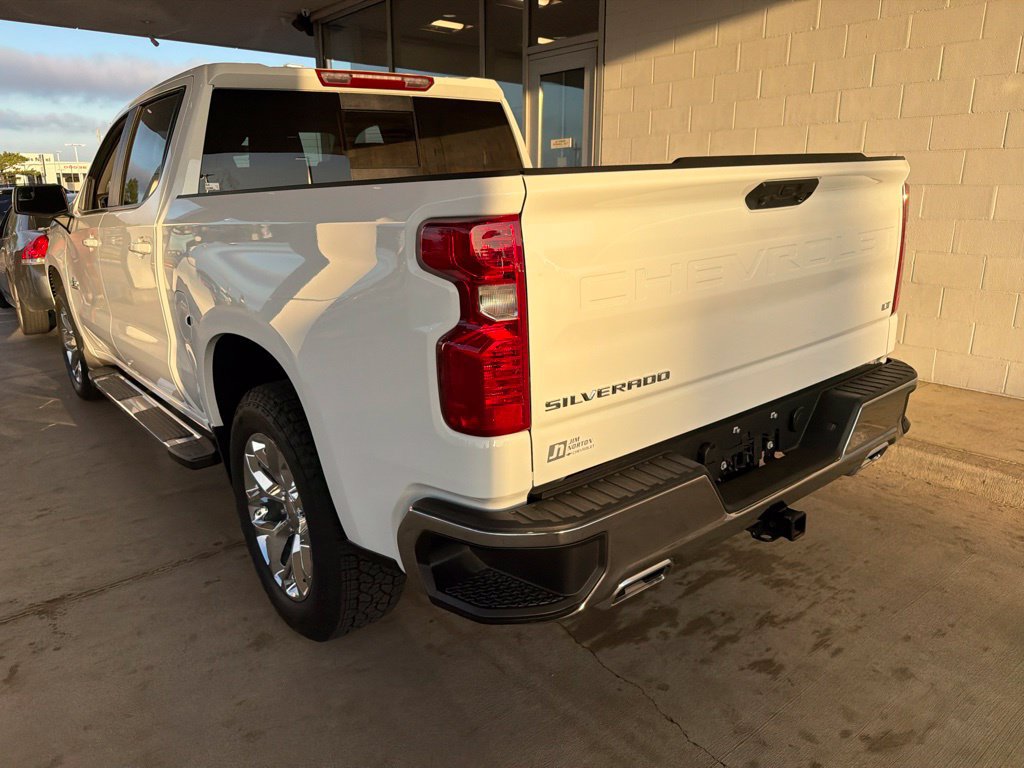 Used 2026 Chevrolet Silverado 1500 LT AWD/4WD image 8