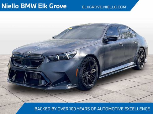 Used 2025 BMW M5 w/ Carbon Package image 1