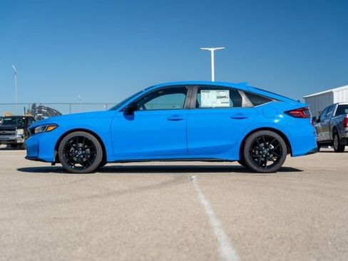 Used 2025 Honda Civic Sport image 4