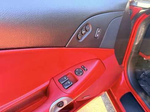 Used 2007 Chevrolet Corvette Coupe w/ Preferred Equipment Group RWD image 10