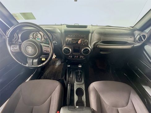 Used 2018 Jeep Wrangler Sport image 10