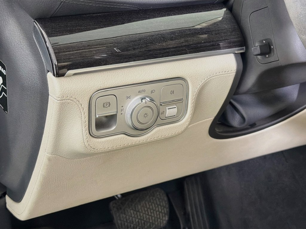 Used 2020 Mercedes-Benz GLE 350 4MATIC image 12