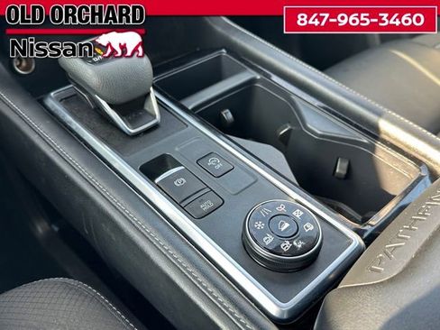 Used 2024 Nissan Pathfinder SL w/ SL Premium Package image 16