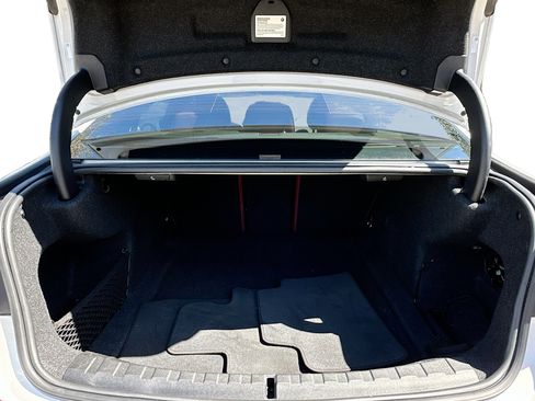 Used 2022 BMW 330i Sedan w/ M Sport Package image 26