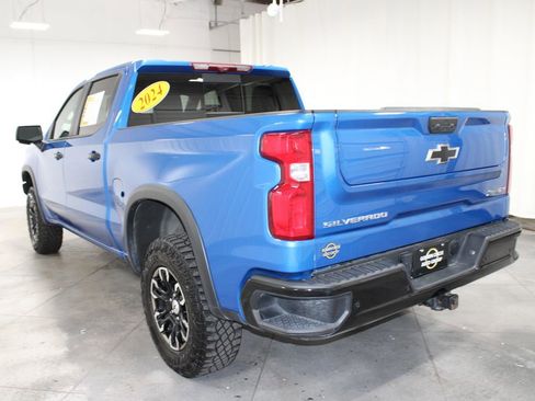 Used 2024 Chevrolet Silverado 1500 ZR2 w/ Technology Package image 7