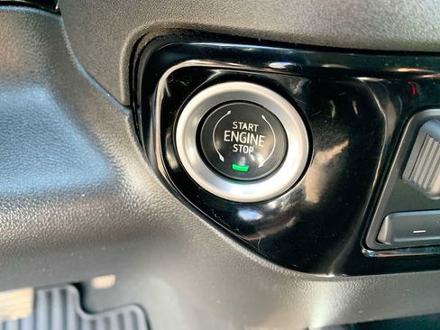 Used 2022 Chevrolet Silverado 1500 LTZ image 17