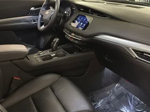 Used 2019 Cadillac XT4 Premium Luxury w/ Technology Package image 35