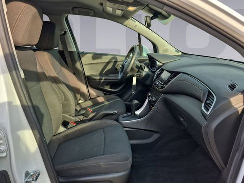 Used 2021 Chevrolet Trax LS w/ Tint and Cruise Package image 17