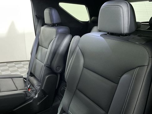 New 2026 Chevrolet Traverse LT w/ Sun and Wheel Package image 25