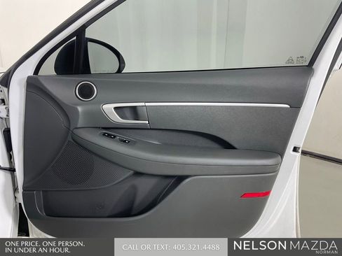 Used 2021 Hyundai Sonata SE FWD image 16
