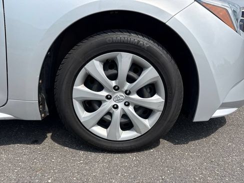 Certified 2023 Toyota Corolla LE AWD/4WD image 11