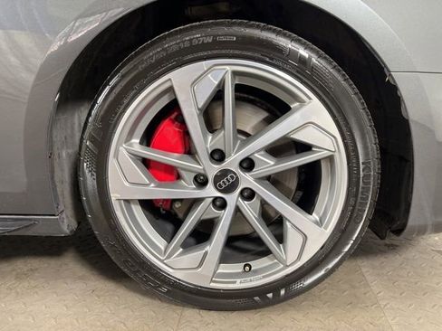 Used 2024 Audi A4 2.0T Premium Plus w/ Premium Plus Package image 9