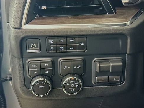 New 2025 Chevrolet Tahoe Premier image 13