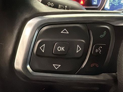 Used 2018 Jeep Wrangler Unlimited Rubicon image 13