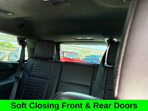 Used 2022 Cadillac Escalade Sport Platinum RWD image 18