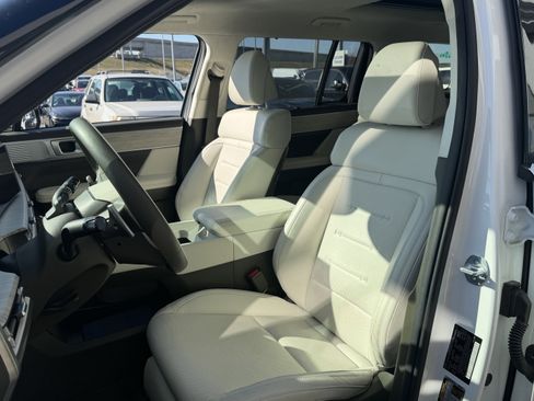 Certified 2025 Hyundai Santa Fe Calligraphy image 33