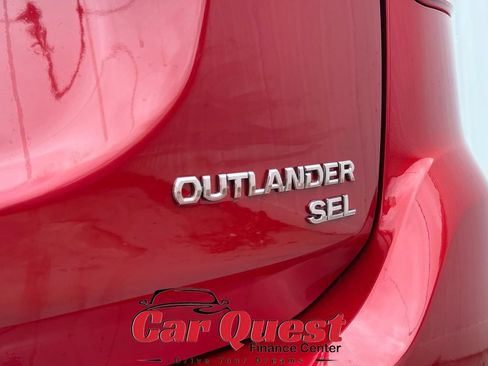 Used 2019 Mitsubishi Outlander SEL AWD/4WD image 23