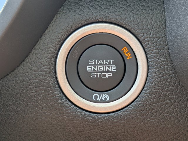 Used 2025 RAM 2500 Laramie RWD image 31