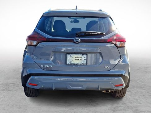 Used 2023 Nissan Kicks SV image 5