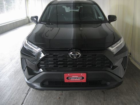 Certified 2023 Toyota RAV4 XLE image 4