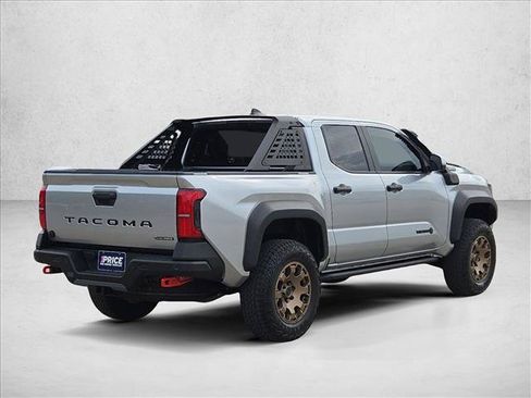 Used 2025 Toyota Tacoma 4x4 Double Cab Hybrid image 5