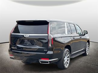 Used 2022 Cadillac Escalade ESV Premium Luxury Platinum video 2