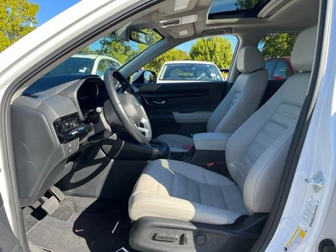 Used 2025 Honda CR-V EX-L image 6