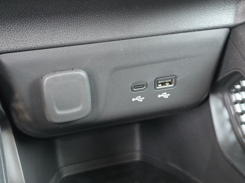 New 2026 Chevrolet TrailBlazer LT w/ LT Cold Weather Package FWD image 28