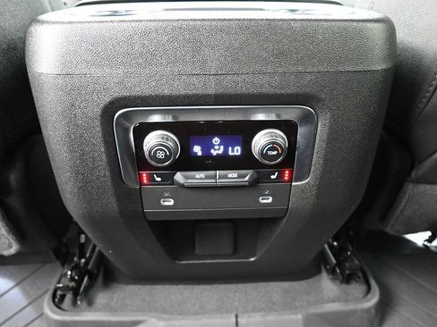Used 2024 Chevrolet Tahoe LT w/ Luxury Package AWD/4WD image 13