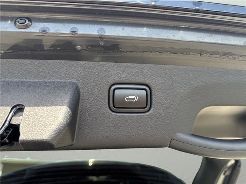 Used 2023 Kia Sportage SX image 36