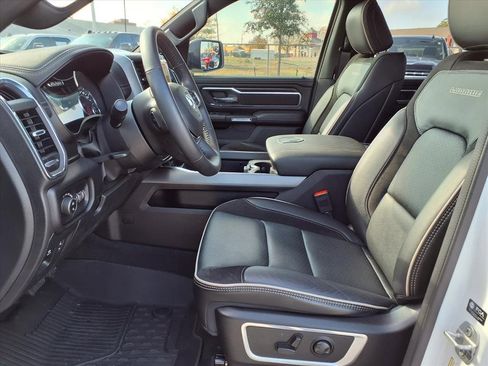 Used 2024 RAM 1500 Laramie image 17