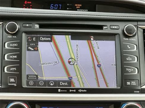 Used 2018 Toyota Highlander Limited image 13