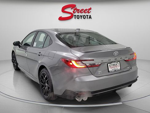 New 2026 Toyota Camry SE w/ Convenience Package image 2