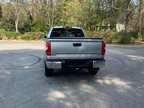 Used 2014 Toyota Tundra SR5 w/ SR5 Upgrade Package image 6