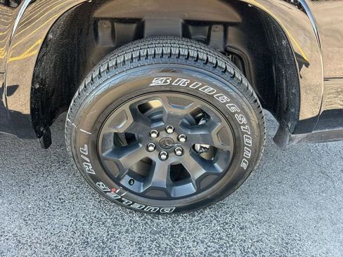 New 2026 RAM 1500 4x4 Crew Cab image 11
