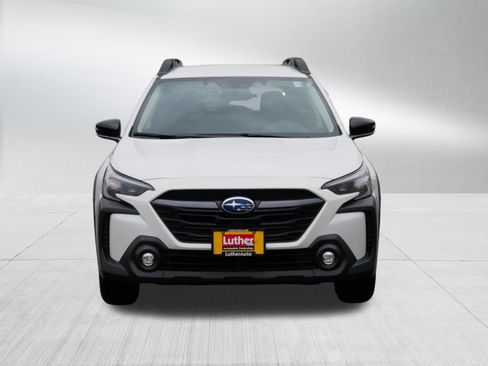 Used 2024 Subaru Outback Premium image 2