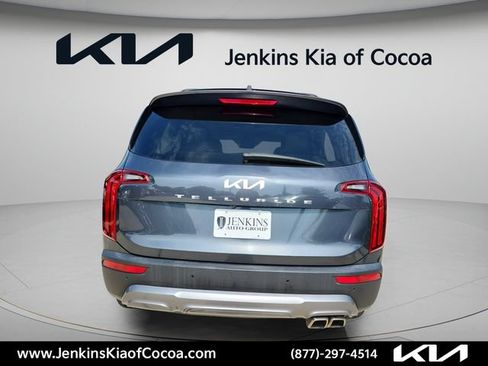 Used 2022 Kia Telluride S FWD image 6