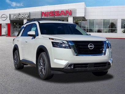 New 2025 Nissan Pathfinder SV w/ Cargo Package