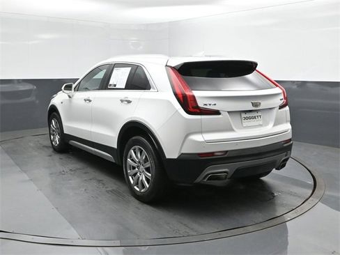 Used 2019 Cadillac XT4 Premium Luxury w/ Cold Weather Package image 5