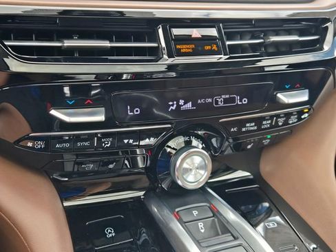 Certified 2024 Acura MDX FWD w/ Technology Package image 22