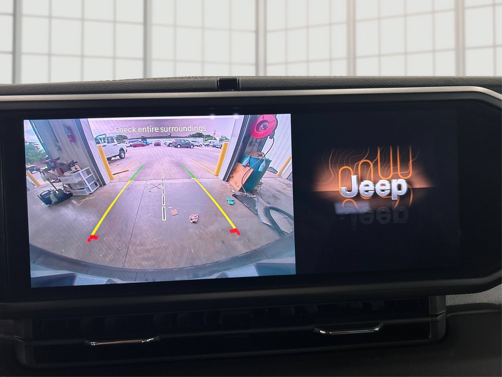 Used 2024 Jeep Wrangler Unlimited Sahara AWD/4WD image 26