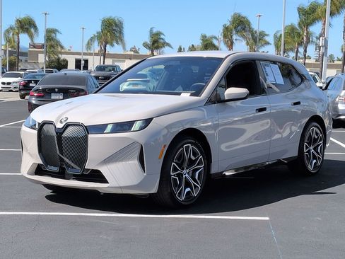 Used 2026 BMW iX xDrive45 image 5