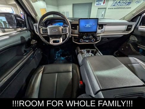 Used 2024 Ford Expedition XLT AWD/4WD image 12