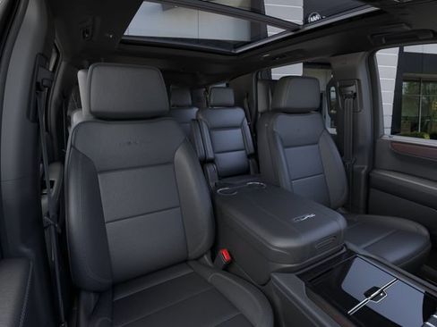 New 2026 GMC Yukon Denali w/ Advanced Technology Package AWD/4WD image 16