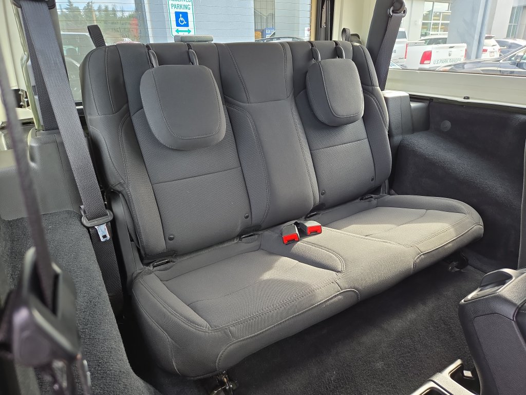 Used 2023 Jeep Wrangler Sport AWD/4WD image 15