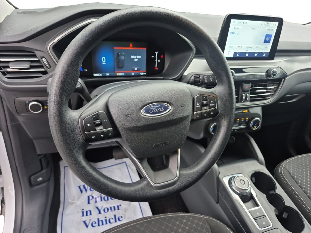 Used 2025 Ford Escape Active AWD/4WD image 12