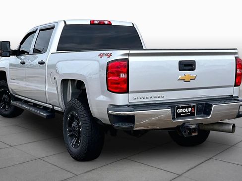 Used 2018 Chevrolet Silverado 2500 W/T w/ WT Convenience Package AWD/4WD image 12