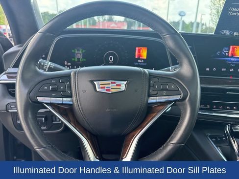 Used 2023 Cadillac Escalade Premium Luxury Platinum AWD/4WD image 22