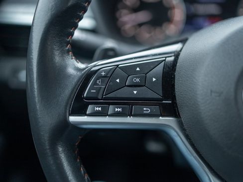 Used 2024 Nissan Altima 2.5 SR image 21