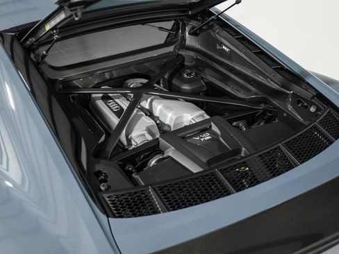 Used 2022 Audi R8 V10 performance image 33